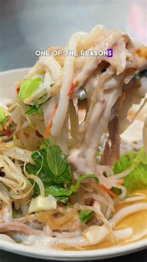 The Vietnamese Dish That Confuses Everyone 🤯