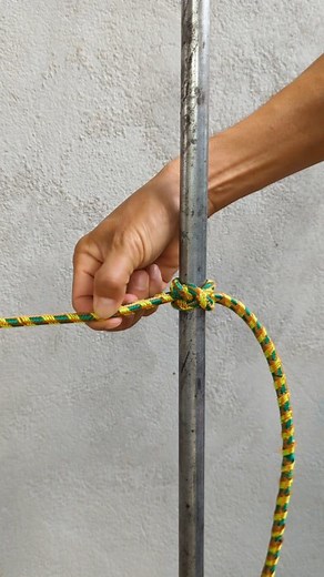 Super hitch/ Easy tip of tying rope constrictor hitch knot. | Weekofknots