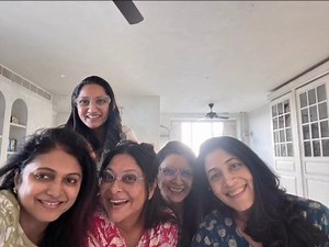 Shefali Shah on Instagram: "After years this quorum is full with all five of us together in the same country/city/room. We have been together for 18 years or more. We have tried all of eachothers to decide what to wear for the party/trip, gone over the travel plan in detail. Infact after years of planning a trip together finally we are going on one. There’s been so much nonsensical banter, fighting, ragging, laughing, cackling, dunking each other and then piling on to each other for life, eating
