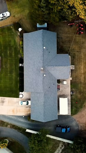 Let the Artisan squad cook! 🏡👨‍🍳🔥 Full roof replacement: 🏚️🔀🏡 GAF- 51 sq ‘Williamsburg Slate’ Shingle @gafroofing 🍂 As temperatures drop, trust Artisan to keep your home protected with durable materials and expert craftsmanship. 🛠️ Dominate the details with us—let’s transform your home’s exterior together. 🛠️ Stay ahead of the weather—schedule your free estimate today! ______ #qualityroofing #artisanbuilding #roofingexperts #ctroofing #artisanremodeling #homeimprovement #roofingcontrac