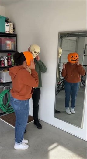 "Halloween Mirror Lag Prank: Ghosts or Glitch? 😱🤣" #HalloweenPrank #MirrorFail #viralshorts#usa