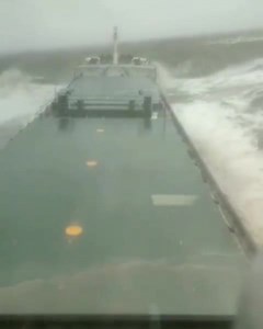 32K views · 342 reactions | What is the Beaufort Scale level here? ___________________________________ #Beaufortscale #Shipping #Maritime #Marineinsight #Seafarer #Sailing #Seaman #Lifeatsea #Sealife #Merchantnavy #Merchantnavyship #Sailor #Merchantmarine #Marinelife #Marineindustry  by @ sailorsclub97 | Marine Insight | Facebook