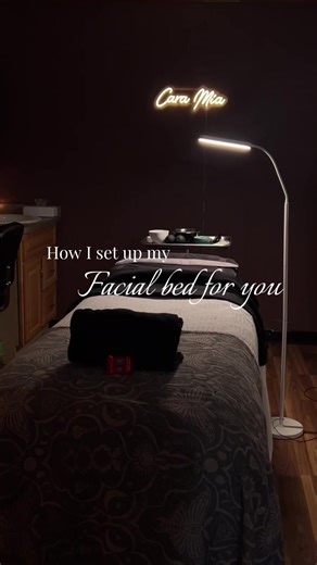 Comfort and cleanliness for every client ☁️✨ . . I always take extra steps to ensure your comfort and safety during your visit. This might be normal to some and might be excessive to others, but I say it’s the bare minimum! Rest assured that I take my time to create a safe environment before you arrive. Everything from equipment, bedding, tools & products. You will NEVER lay on something someone else did before you. (it might surprise you how uncommon sanitation is for some) You will always have