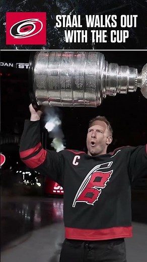 CAPTAIN STAAL walks out with the CUP 🏆