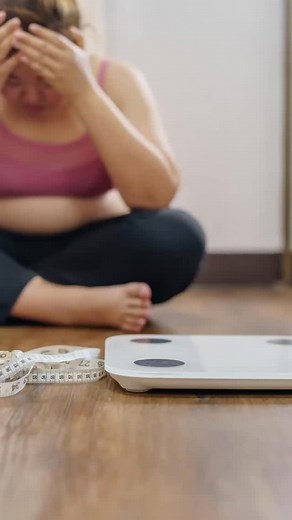 If you’re in your 40s and suddenly gaining weight around your belly, it can feel confusing and frustrating – especially when you’re eating less, exercising more, and doing everything “right.” What many women don’t realise is that your liver plays a huge role in fat burning, hormones, stress and blood sugar. During perimenopause it suddenly has a lot more work to do, and when it becomes overloaded, your body holds on to weight to protect you. This isn’t about willpower or strict dieting – your bo