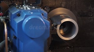 Máquina De Despiece, CNC O Lato, Pieza De Corte Metálico Almacen De Video - Vídeo de inoxidable, tirada: 173154801