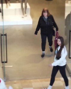 A $500 Christmas Gift She Didn’t Expect! | ThatWasEpic