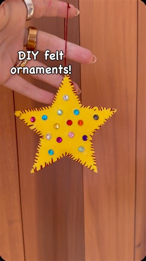 art gurl on Instagram: "this is your sign to do a holiday craft day with your people!!!!!! instructions for felt ornaments below (save this for later!!!) my pink star might not be *perfect* but I had fun making it and that’s what matters 🥰💖⭐️ MAKE YOUR OWN FELT ORNAMENTS: MATERIALS: 💕 felt (any colors!) 💕 embroidery thread & needle 💕 beads if you want to embellish 💕 something to fill the ornaments (we used stuffing from an old pillow!) STEP 1: cut out your felt shape!!! You’ll need 2 of th