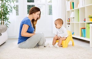 Paso a paso para enseñar a ir al baño a tu hijo, según los pediatras