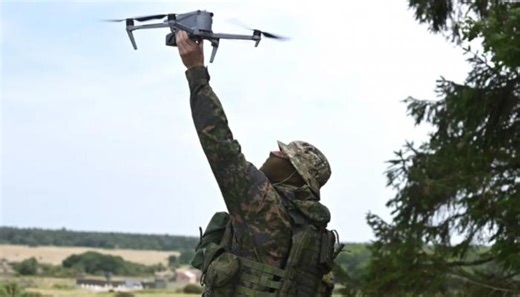 بالونات ماء وكرات التنس.. هكذا يُدرّب الغرب جنود أوكرانيا على المعارك