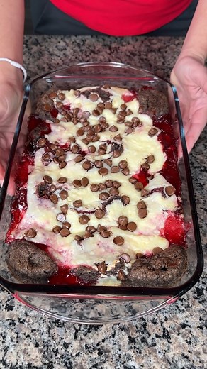 this easy dessert is so good! another dessert creation using cookie balls and canned fruit! | Kristin's Friends
