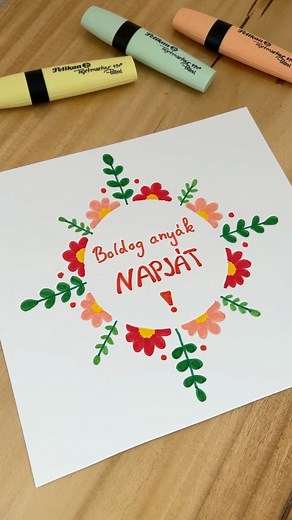 Hamelin Hungária on Instagram: "Anyák napi ajándék csupán egy kör alakú papírból és Herlitz termékekből?🙈 Azt megnézem!👀 Ha már kifogytál az ötletekből, de mégsem szeretnéd meglepetés nélkül hagyni anyukádat, akkor meríts ihletet ebből a videóból!🥰 Egyszerű, de nagyszerű, biztosan viszont fogod látni a hűtőn vagy anyukád éjjeli szekrényén😉 Te is elkészíted ezt az üdvözlőlapot anyák napjára?🤗 #herlitzhungaria #pelikan #anyavagyok #suli #inspiráció #rajz #kreativitas #gyerekkelazélet #gyerek