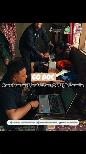 DISDUKCAPIL BANYUWANGI on Instagram: "Melayani dengan Hati, Merangkul dalam Keterbatasan. ❤️ ​Tak ada yang ditinggalkan. Hari ini di Panderejo, tim Disdukcapil Banyuwangi melalui program Go DOC kembali turun ke lapangan. Perekaman identitas dilakukan langsung di rumah-rumah warga disabilitas, lansia, dan saudara-saudara kita ODGJ. ​Bagi mereka yang sulit untuk datang ke kantor pelayanan, kamilah yang datang menjemput. Karena setiap identitas sangat berarti untuk akses kesehatan, bantuan sosial, 