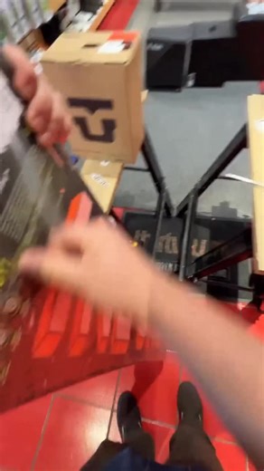 Name a better feeling… I dare ‘ya 😉 Brand new whip courtesy of @Skiprorideshop 🔩 Board: @Springbreaksnowboarding Stairmaster Bindings: Union Force Classic #Snowboarding | Union Binding Company