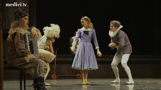 🩰🪗 When you mix Christian Spuck's postmodern mind with a classic tale, the result is his delightfully surreal version of "The Nutcracker"! You won't be able to look away from this fusion of whimsy and macabre, danced to perfection by the Ballet Zürich with grace and humor. 🩰🪗 https://cutt.ly/a5MT1o6 | medici.tv