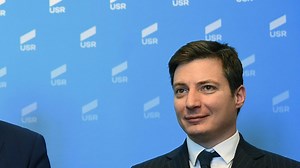 Afacerile lui Andrei CARAMITRU, un dezastru: pierderi si datorii de milioane de lei, firme suspendate sau fara activitate