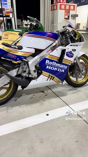 俺より金ないバイク乗りいない説 #fzr250 #fzr2502kr #レーサーレプリカ #ダイシンレーシング #yamaha #走り屋 #走り屋 #バリバリマシン #ダイシン #nsr250r #mc21 #jha