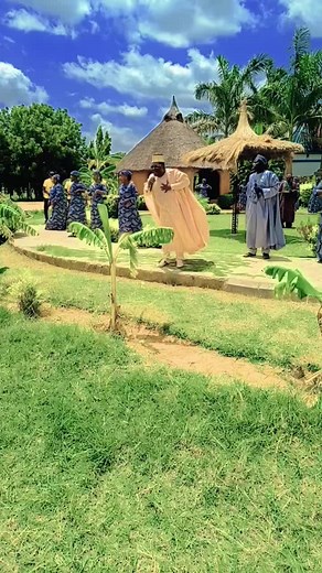 Kamilu Koko Song Walin Kabi - Behind the Scenes