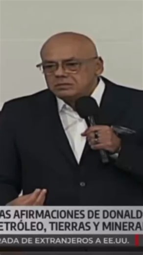 NotiahoraVE🇻🇪 on Instagram: "Jorge Rodríguez: “Es absurdo que tengamos que decir que hoy, más que nunca, la tierra de Venezuela les pertenece a los venezolanos, el petróleo les pertenece a los venezolanos (...) Ya sabemos cuál es el plan; no me vuelvan a hablar del tema de las drogas ni de los enfermos mentales”"