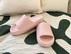 I Tried the Pillow Slides Trending on TikTok, and They're Like Clouds for Your Feet