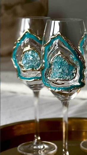 Geode Resin Wine Glasses tutorial! Learn with me how to make these beautiful glasses