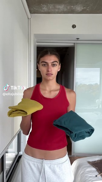 Get Ready With Me: Handing Out Resumes