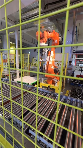 168K views · 1.7K reactions | "Ông trùm màn hình" trên thế giới hiện nay là ai? #TCL #TCLCSOT | ThinkView | Facebook