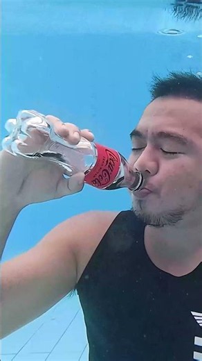 Burp Coke vs Coke Zero Sugar Underwater