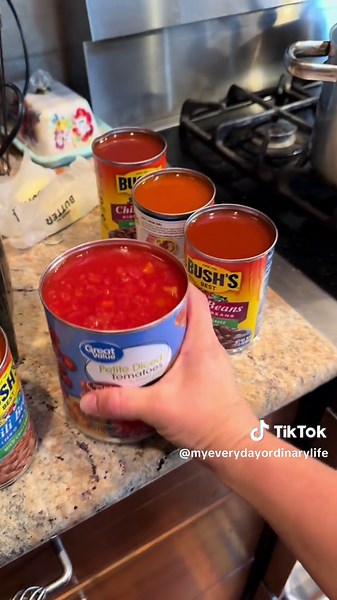 Rachel’s Homestyle Chili Recipe for Cozy Fall Nights