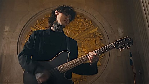 POLYPHIA Guitarist TIM HENSON - "I Don't Really Know Where All The Notes Of The Guitar Are Because I Learned To Play By Ear" (Video)