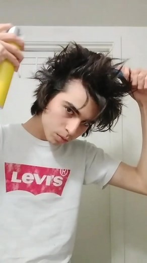 Josuke Hair Tutorial: Anime Pompadour Styling Guide