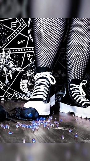 Converse Crush: Squishie Spider in Action