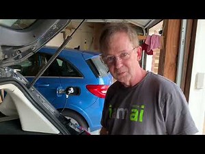 How do you replace the battery of the Ford C-Max?