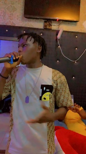 Quand Tu As l'Argent: De l'Opulence aux Espoirs Déroutants