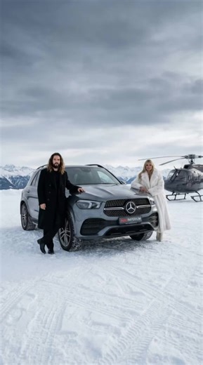 Wie würde unsere Werbung aussehen, wenn Heidi Klum und Tom Kaulitz darin mitspielen würden? Dieses Video wurde mit Hilfe von künstlicher Intelligenz (KI) erstellt. Es handelt sich um eine fiktive, KI-generierte Inszenierung – keine echten Personen, keine reale Produktion.