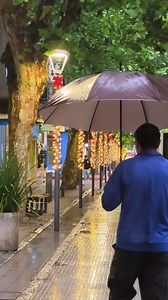 Tardecita lluviosa por el Microcentro ☔🌧️✨ | Momentos.