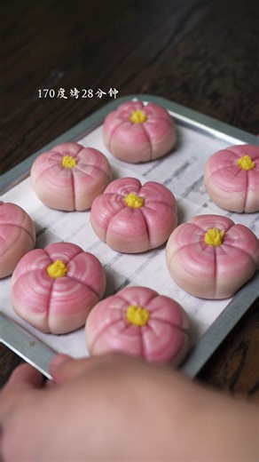 427K views · 4.5K reactions | Traditional Peach Blossom Cake Making | Creative Craft | Facebook