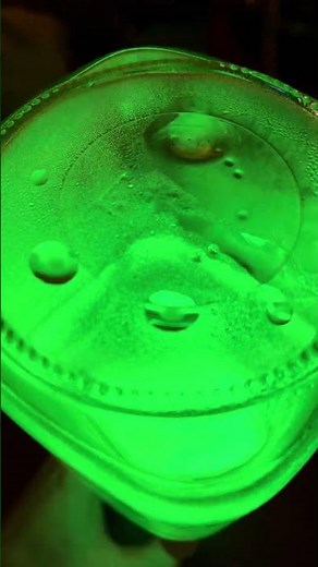 strontium aluminate illuminated with 18000lm by high power #flashlight #luminescence #experiment