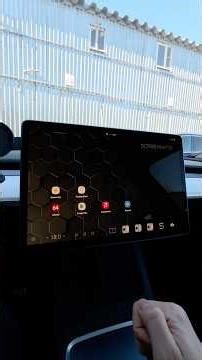 Краткий обзор Teslogic Screenmate для Tesla