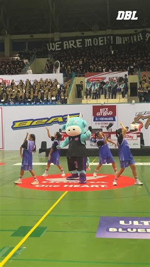 DBL Jogja on Instagram: "Minjo masih belum move on dari keseruan Opening Party Honda DBL with Kopi Good Day 2025 D.I Yogyakarta kemarin, karena makin lengkap ada Icownic Dance Performance plus bagi-bagi susu Ultra Milk Blueberry Blast🫐🥰 Be the way yang belum cobain susu Ultra Milk Blueberry Blast, bisa langsung tancap gas ke GOR UNY Yogyakarta, karena @ultra_mym akan menemani kita semua mulai dari 17-31 Oktober 2025 😎 #MakinMovePol #MakeYourMove"