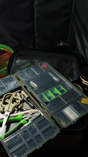 Atomic Anchor Slugs are a simple way to pin your hooklink down and tidy up your rig. Slide your hooklink through the metal loop, add as many slugs as you need, and you’re done. No mess, no moulding, no different sizes to mess about with. Subtle weight exactly where you want it to help keep your rig pinned to the lake bed. 👉 Tap the link to grab yours Use code REELJOURNEY for £6 off orders over £28 First-time online orders only #carpfishinguk #carptackle #carprigs #fishinggear #anglinglife | Ree