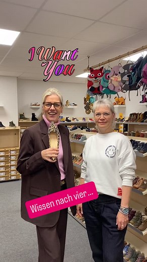 Wenn du dich angesprochen fühlst und gerne 80 Stunden im Monat Lust auf Schuhe und Menschen hast…melde dich ☺️ Eure Tanja 拾拾拾拾拾拾拾拾拾拾拾 #schuhhauswoehrmeyer #schuhe #schuhemachenglücklich #schuhemachenfrauenglücklich #kinderschuhe #herrenschuhe | schuhhauswoehrmeyer | Facebook