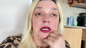 28K views · 808 reactions | Here’s why I think I should keep busy  | Stephanie Aird’s LOLS | Facebook