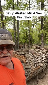 A Homemade Guide Is Installed & Stihl 660 Is Used To Saw First Slab From 30” Dia Log #stihl #saw #alaskanmill #log #kubota #cant #sawdust | Tractorman
