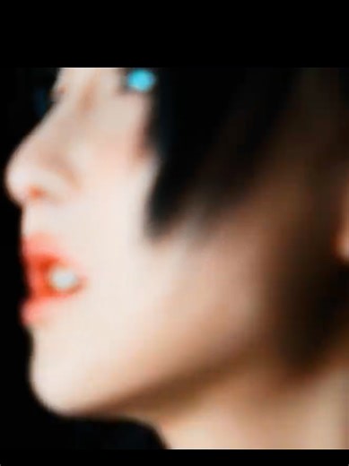 AdoのMVでの初顔出しシーン集