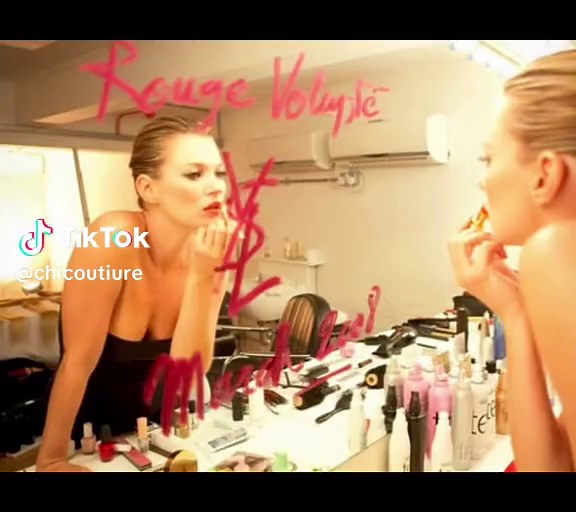 Kate Moss: Iconic 90s Fashion Moments