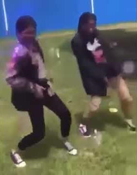 Chuukese girls fighting Tik Tok