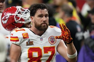 Travis Kelce vs. Rob Gronkowski: Who Is Richer? Comparing the Legendary NFL TE’s Net Worth and Career Earnings