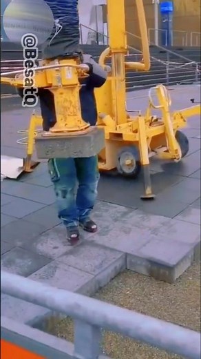 Vacuum Lifter in Action: Smart Paving Technology at Work