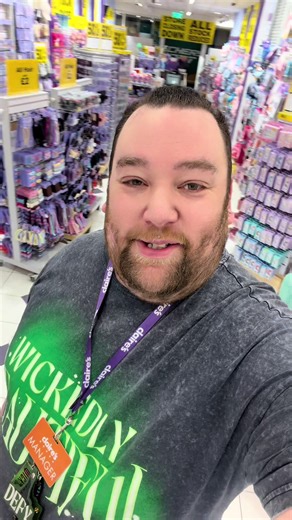 Week 3 update. #claires #clauresuk #blackpool #clairesblackpool #administracion